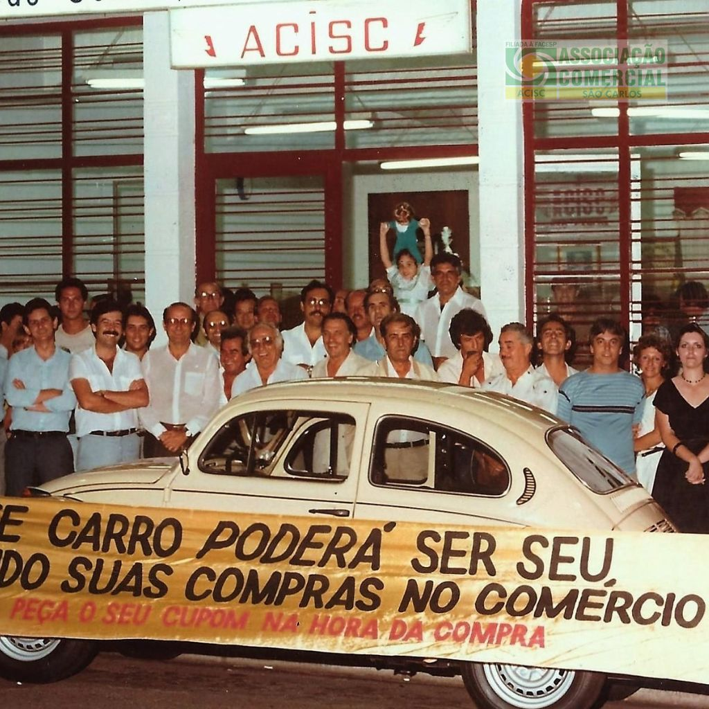 Primeiro carro como Prêmio de uma Campanha de Natal da ACISC - 1984